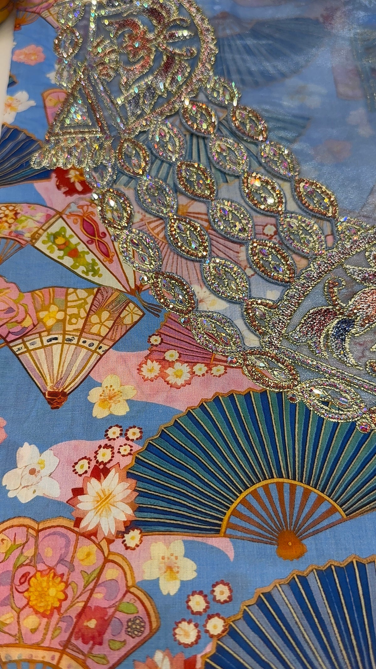 Mukhawar Fabric