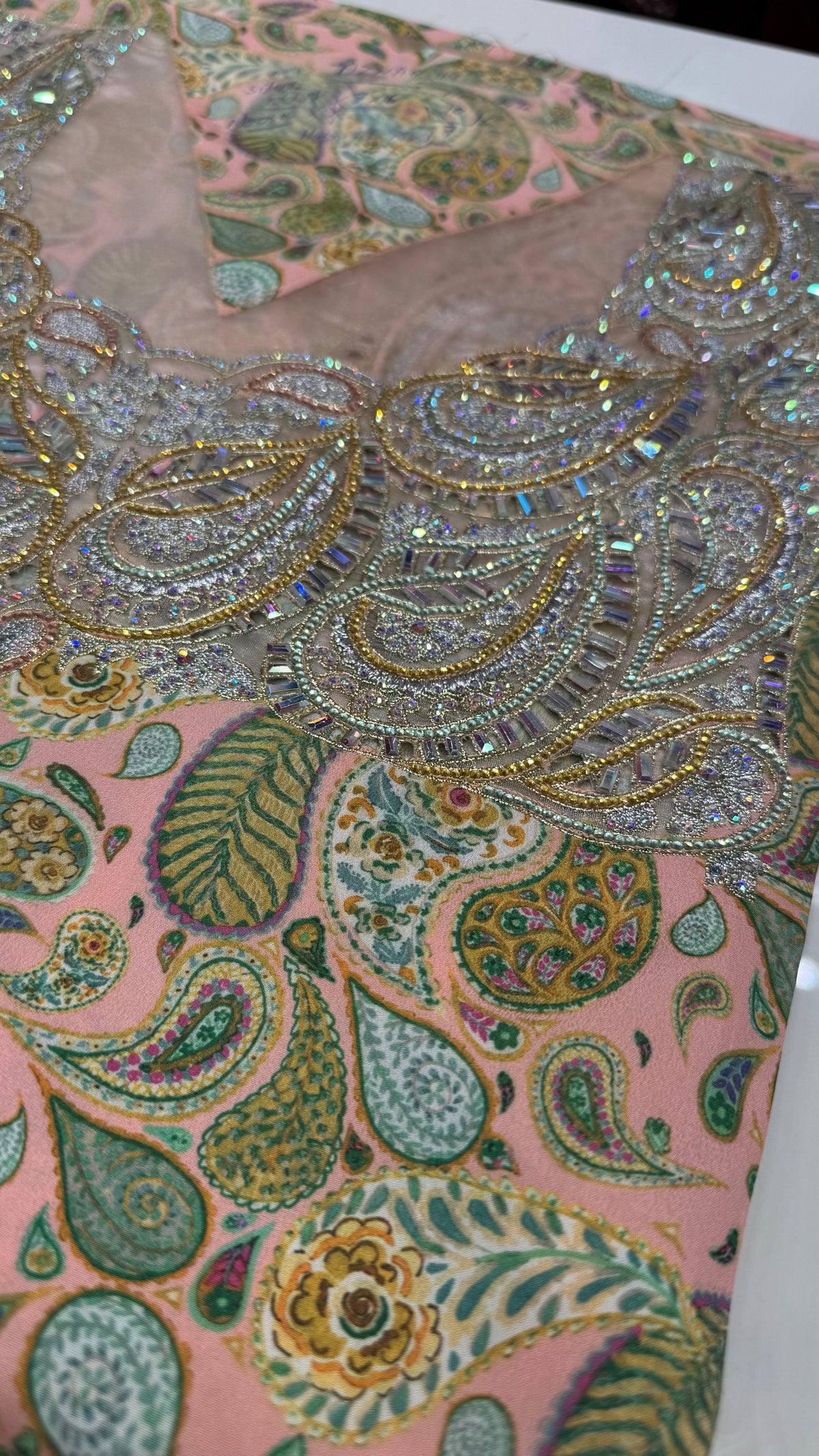 Mukhawar Fabric