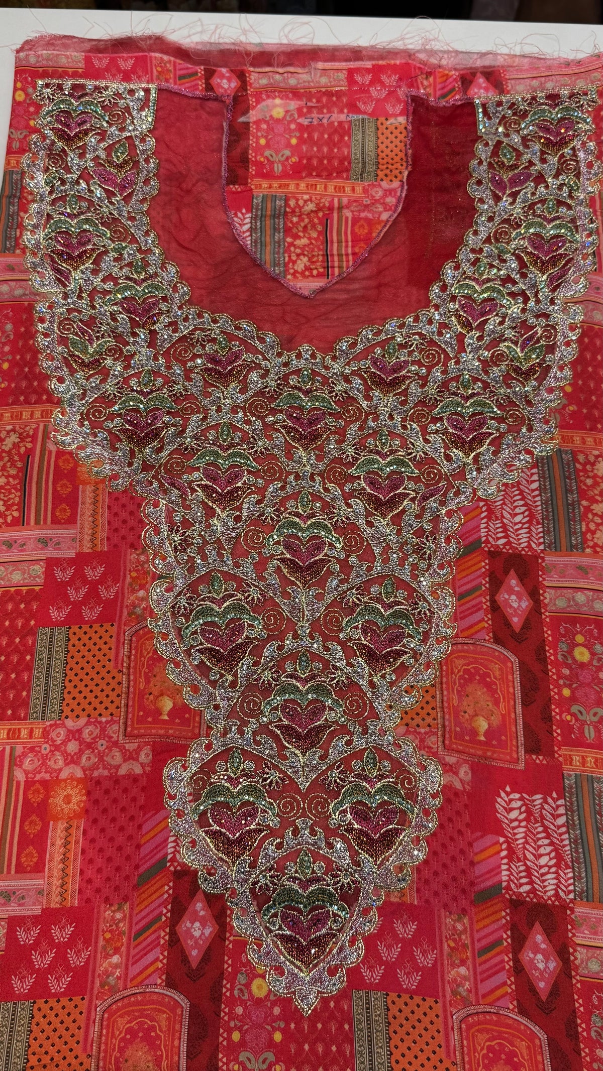 Mukhawar Fabric